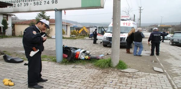 Otomobille Çarpışan Motosikletin Sürücüsü Murat Özbek Yaralandı
