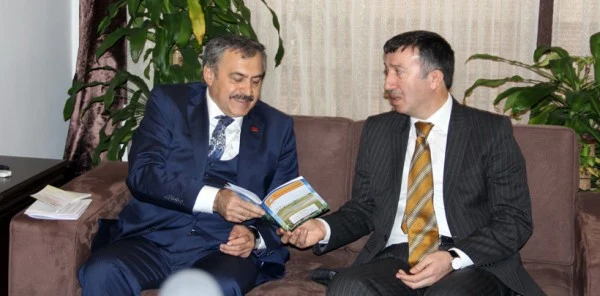 Orman ve Su İşleri Bakanı Eroğlu: “Sapanca Gölünü Koruyacağız”