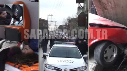 Otomobil Öğrencilere Çarptı: 3 Yaralı