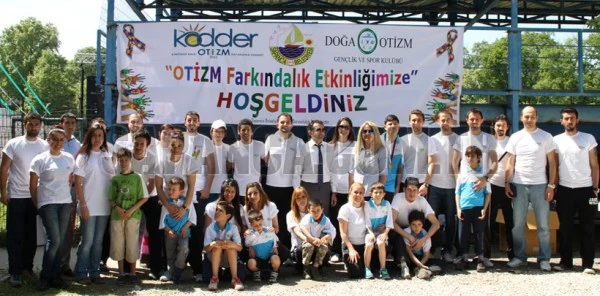 Sapanca'da Otizm Farkındalık Şenliği Düzenlendi