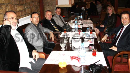'Etkili İletişim ve Beden Dili' Konferansı Öncesi Yemekte Buluştular