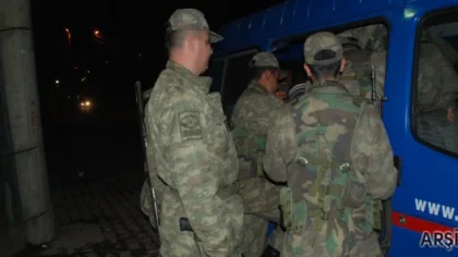 Gazinoda Masalar Havada Uçuştu: 2 Yaralı