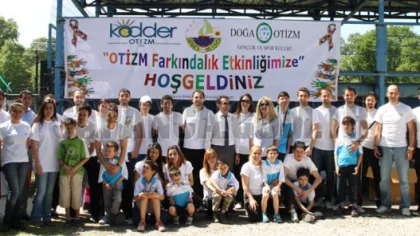 Sapanca'da Otizm Farkındalık Şenliği Düzenlendi