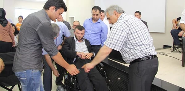 Hendek'te 40 Akülü, 30 Manuel Araç Dağıtıldı
