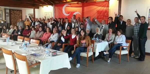 MHP Sapanca Kadın Kolları Anneler Günü Münasebeti ile Kahvaltı Düzenlendi