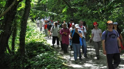 Doğa Severler Soğucak Şelalesi'ne Yürüdüler