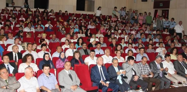 Vali'den Sapanca İöo Öğrencileri'ne Ödül