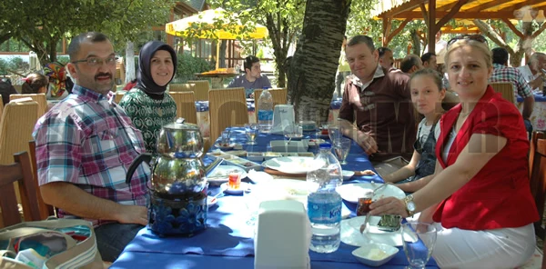Bem-Bir-Sen Sakarya Şubesi Üyeleri ile Kahvaltıda Buluştu
