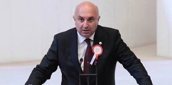Engin Özkoç Verdi Veriştirdi!
