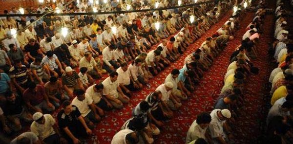 Sapanca'da Hatimle Teravih Namazı Kılınacak