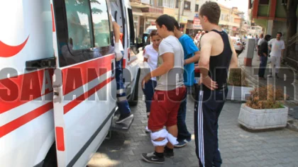 Bisikleti ile Park Halindeki Otomobile Çarpan Şahıs Yaralandı