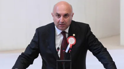 Engin Özkoç Verdi Veriştirdi!
