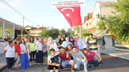 Sapanca Göl Mahallesi Geleneksel Sokak İftarının 5'ncisi Yapıldı
