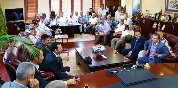Sapanca Belediye Başkanı İbrahim Uslu Bayram Nedeniyle Misafrlerini Ağırladı