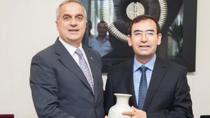 Osman Sarı'dan SATSO'ya Veda Ziyareti