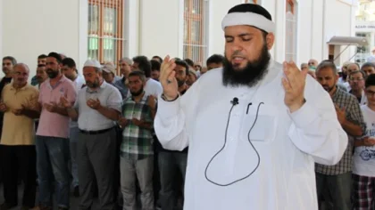 Suriye'de Ölenler için Gıyabi Cenaze Namazı