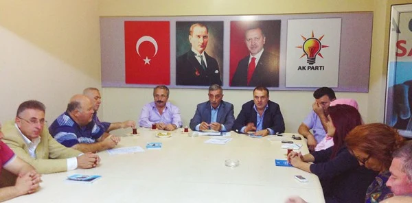 Başkan Uslu AK Parti Sapanca İlçe Teşkilatının Toplantısına Katıldı