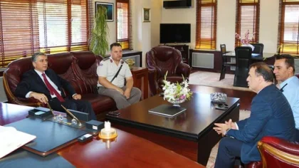 Kaymakam Gökhan Azcan, Belediye Başkanı İbrahim Uslu'ya İade-İ Ziyarette Bulundu