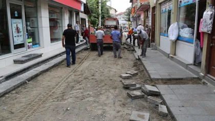 Sapanca'da Kent Meydanı Hazırlıkları Başladı