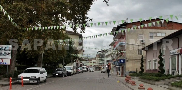 Sokaklar Yeşil-Beyaz