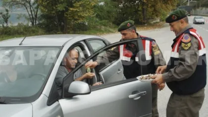 Jandarma'dan Şeker gibi Uygulama