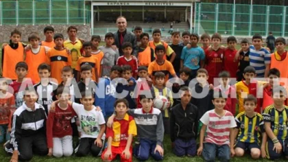 Yılmazer'den Sporculara Ziyaret