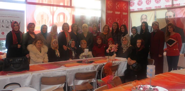 Arapoğlu'ndan Kadınlarla Kutlama Programı