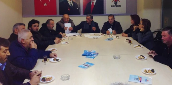 Başkan Uslu AK Parti Sapanca İlçe Teşkilatının Toplantısına Katıldı