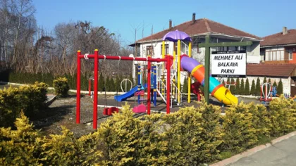 Sapanca'da Parklara Eski Belediye Başkanlarının İsimleri Veriliyor