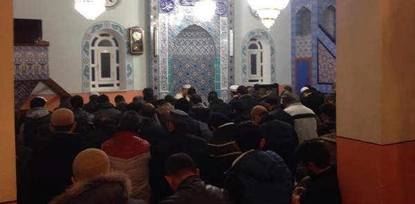 Kafile Eski Dereköy Camii'nde