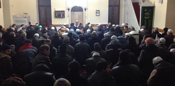 Kafile Rüstempaşa Camii'nde