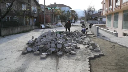 Sapanca'da Parke Onarımları Sürüyor