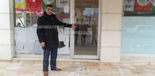 Hdp Seçim Bürosuna Saldırı