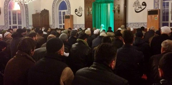 Sabah Namazı Coşkusu Devam Ediyor(gazipaşa Camii)