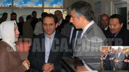 Siyasiler Açılışta Bir Araya Geldi
