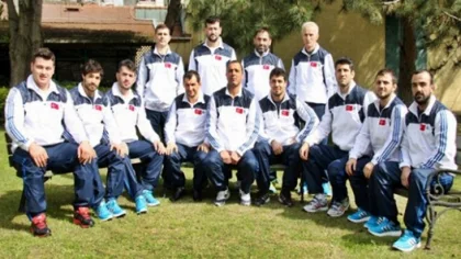 ''Avrupa'da İstiklal Marşını Okutacağız"