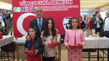 23 Nisan'ı En İYİ Anlatanlar Ödüllerini Aldı