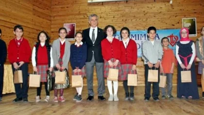 Dini Bilgiler Yarışmasında Ödüller Verildi