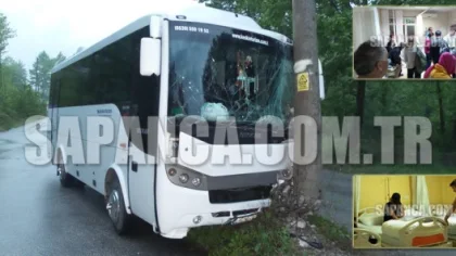 Tur Otobüsü Sapanca'da Elektrik Direğine Çarptı: 14 Yaralı