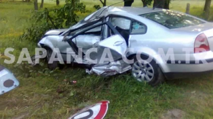 Sapanca'da Trafik Kazası: 2 Yaralı