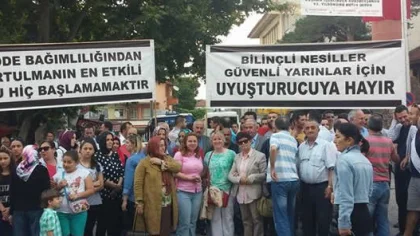 Sapanca'da 'Uyuşturucuya Hayır' Yürüyüşü