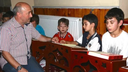 Mahallesi, Camisi ve İmamı Aynı İsmi Taşıyor