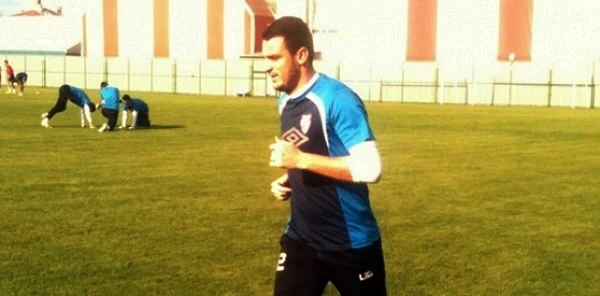 Kaleci Cüneyt Sakaryaspor'da