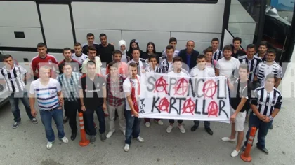 Sapancalı Kartallar Arsenal Maçına Otobüs Kaldırdı