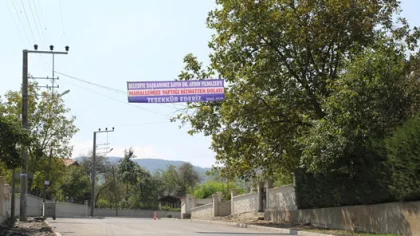 İstanbuldere Caddesi Sakinlerinden Başkana Pankartlı Teşekkür