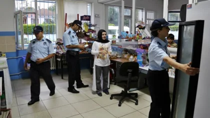 Sapanca Belediyesi Zabıta Ekipleri Okul Kantinlerini Denetledi