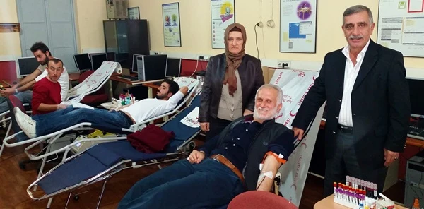 AK Parti Sapanca'dan Kan Bağışı Kampanyası