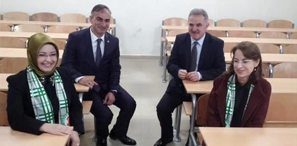 Onların Ortak Bir Yönü Var