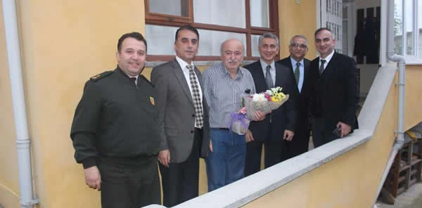 Protokol Sabahattin Öğretmeni Unutmadı