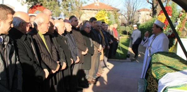 Ayşe Kılıç Toprağa Verildi